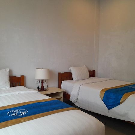Hotel Dhyana Pura Kapal Экстерьер фото