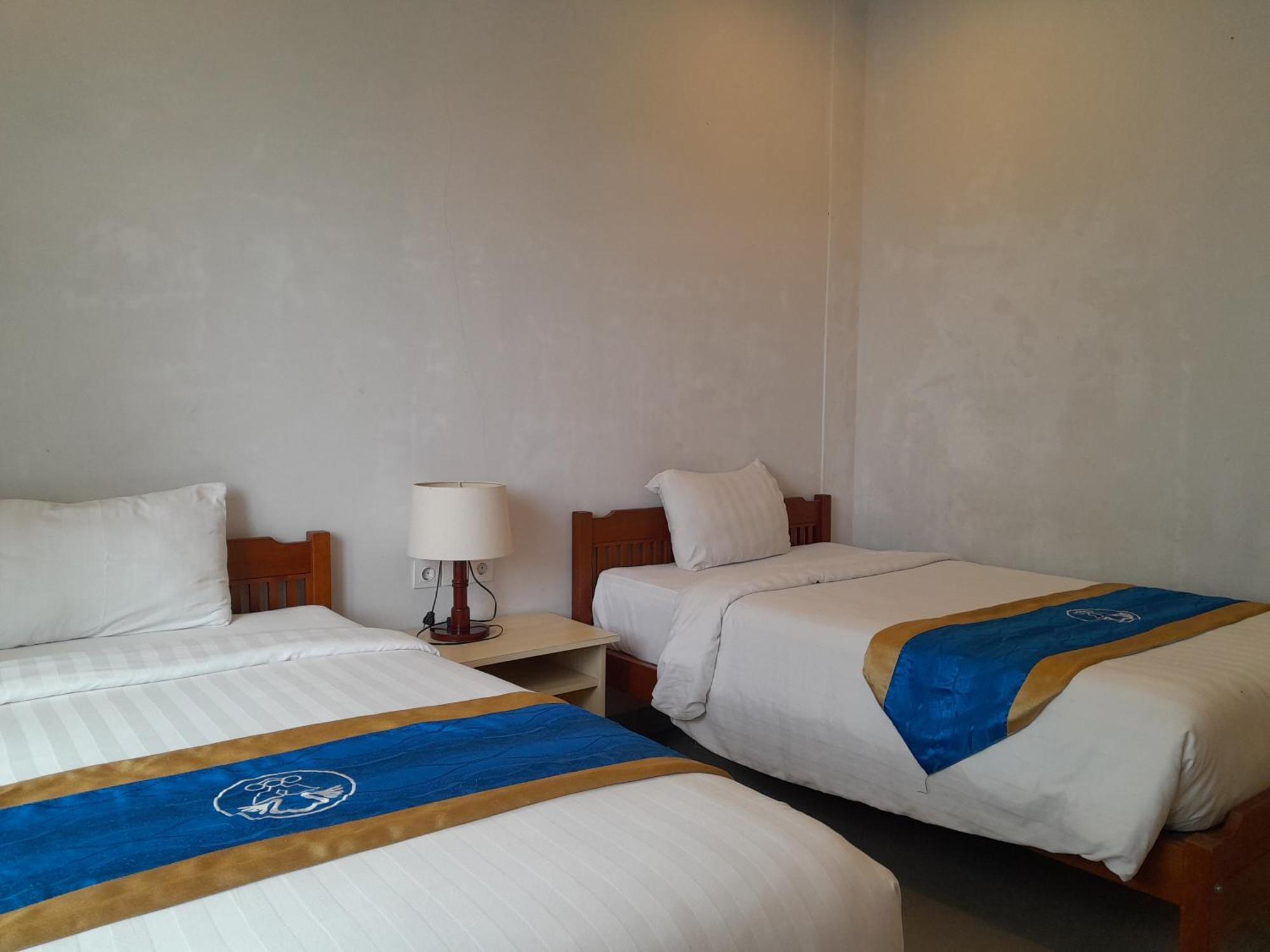 Hotel Dhyana Pura Kapal Экстерьер фото