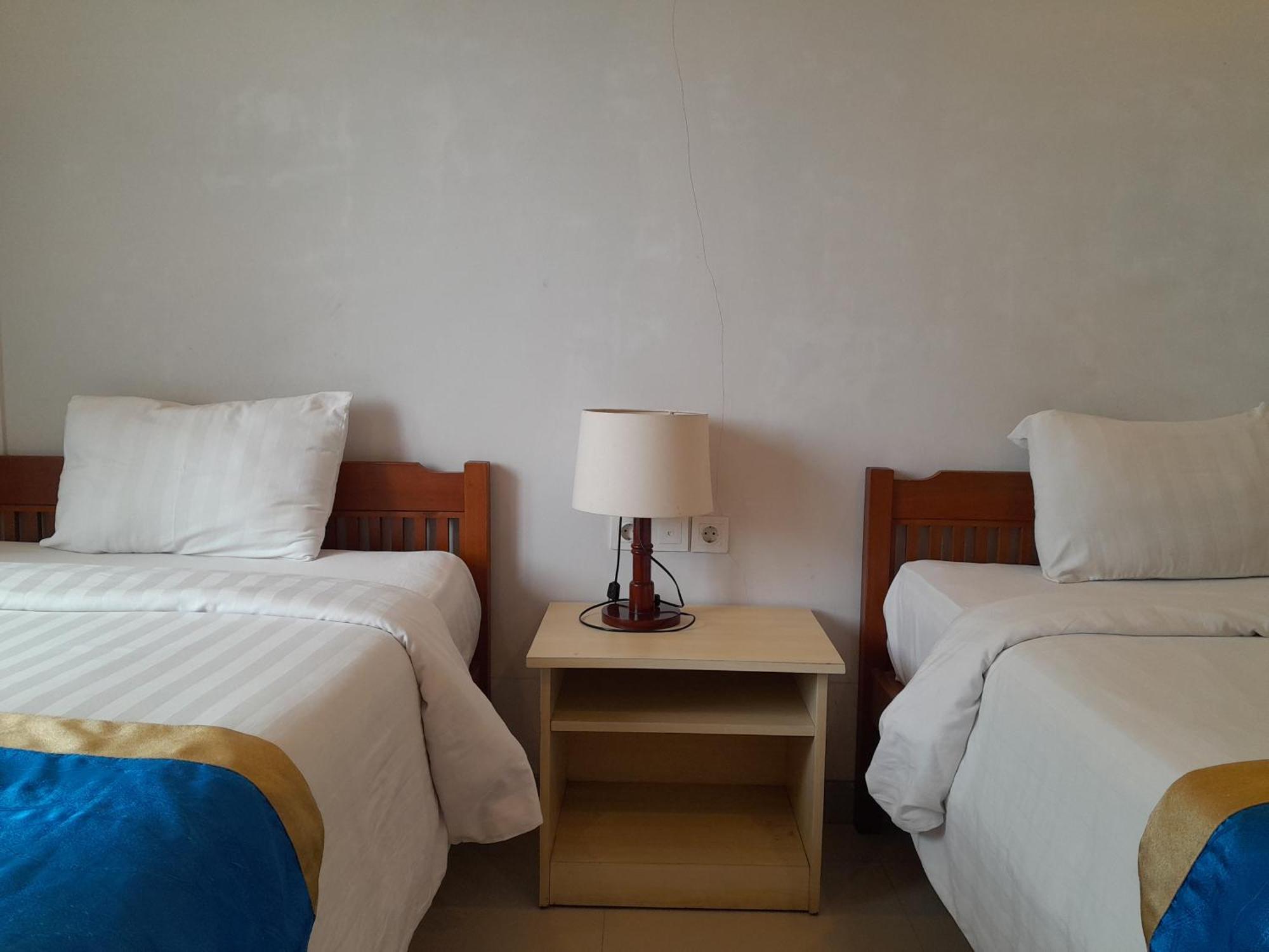 Hotel Dhyana Pura Kapal Экстерьер фото