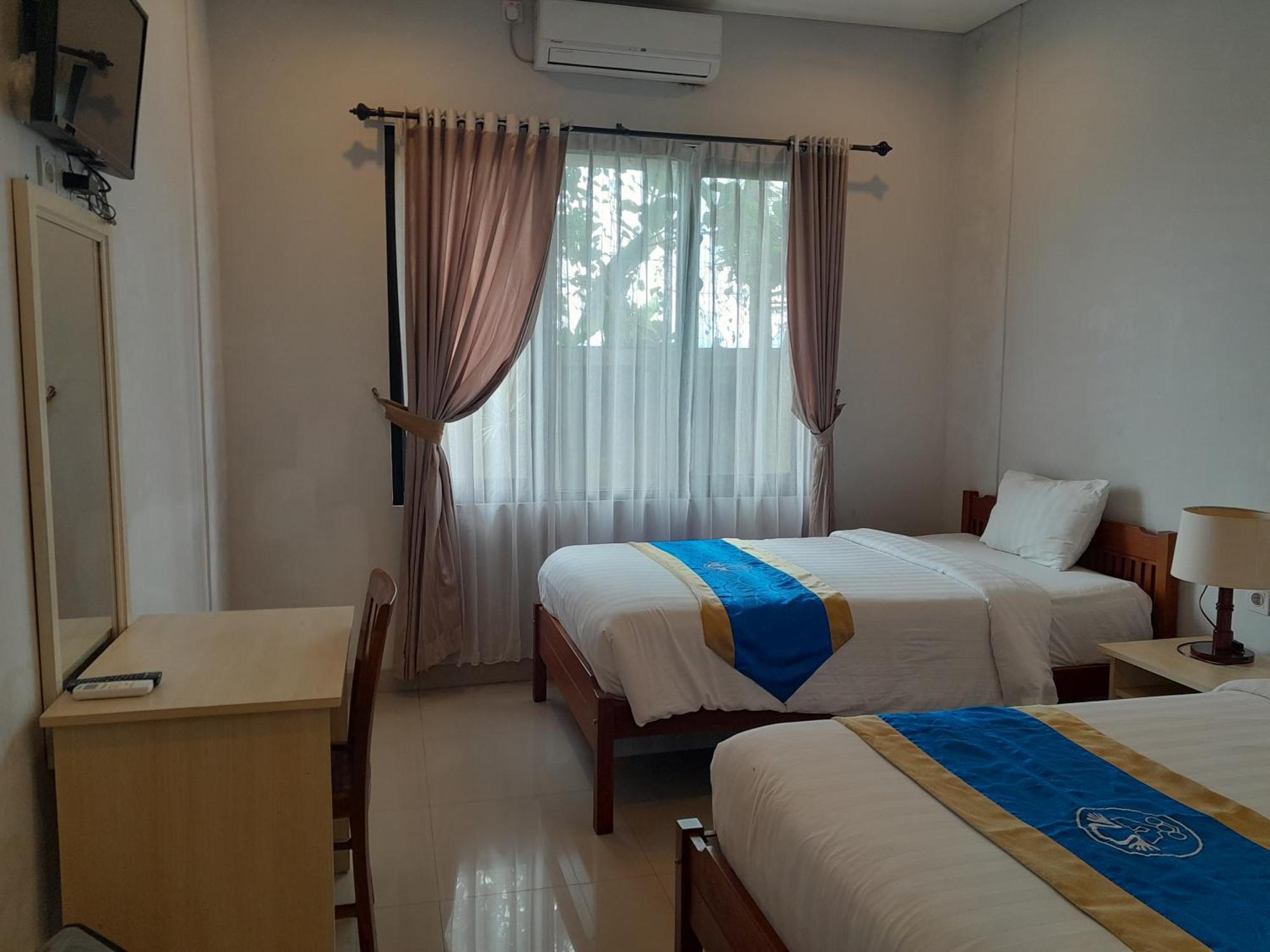 Hotel Dhyana Pura Kapal Экстерьер фото