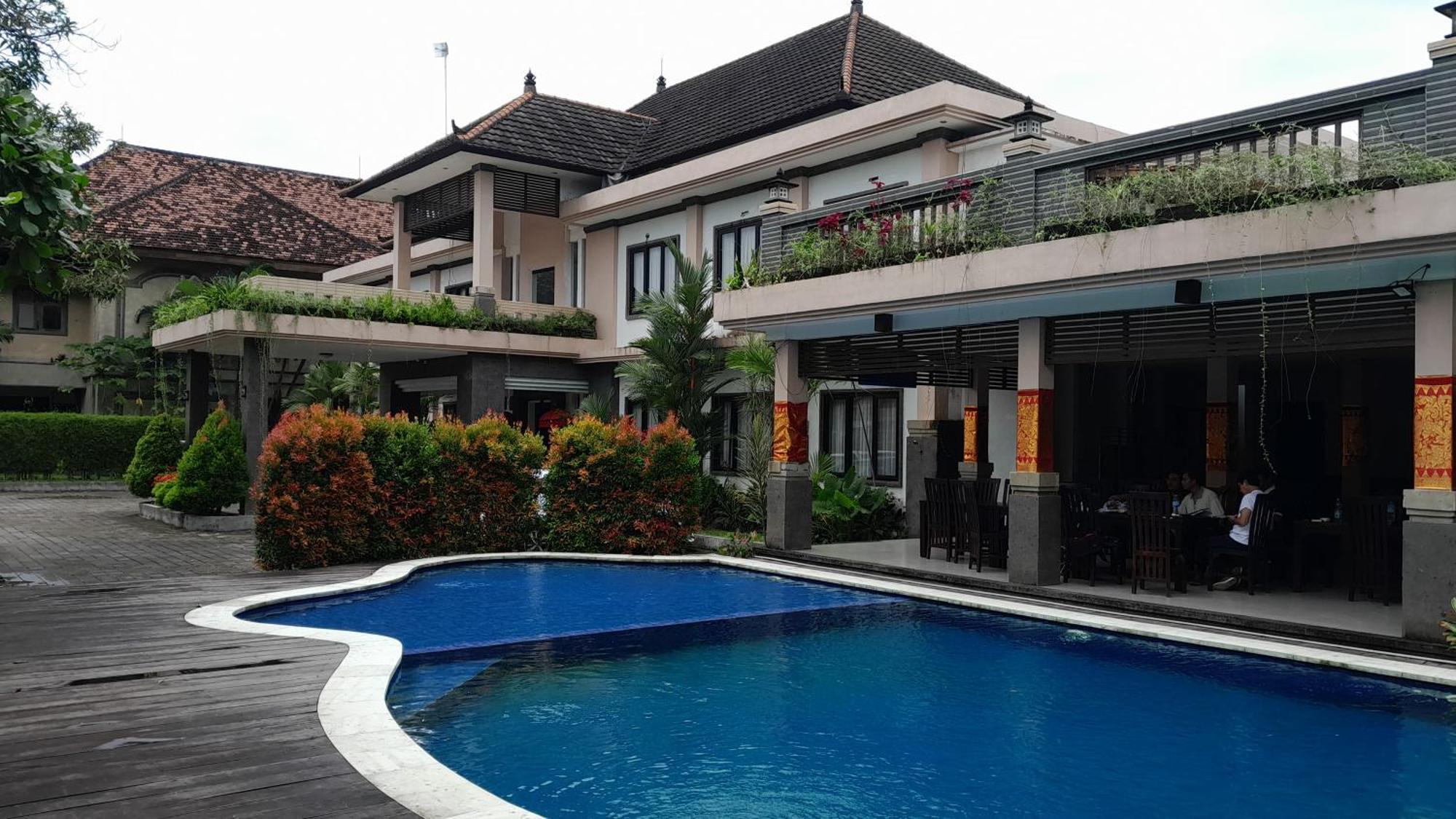 Hotel Dhyana Pura Kapal Экстерьер фото
